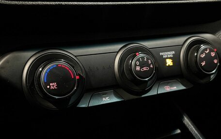 KIA K3, 2019 год, 1 700 000 рублей, 24 фотография