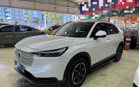 Honda Vezel, 2023 год, 2 100 000 рублей, 3 фотография