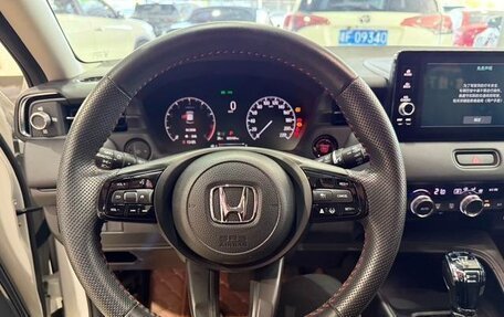 Honda Vezel, 2023 год, 2 100 000 рублей, 12 фотография