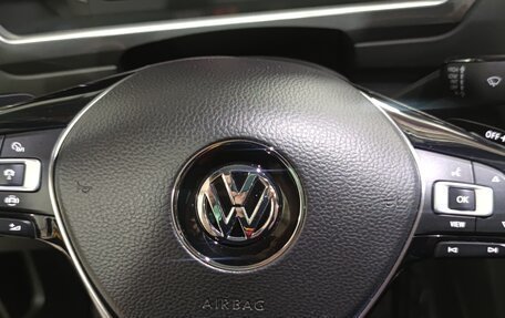 Volkswagen Tiguan II, 2019 год, 2 550 000 рублей, 16 фотография