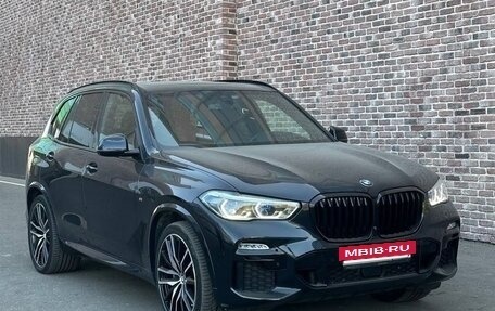 BMW X5, 2019 год, 6 700 000 рублей, 2 фотография