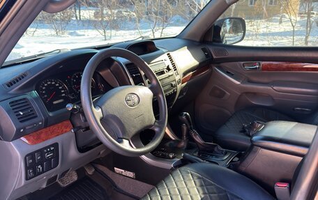 Toyota Land Cruiser Prado 120 рестайлинг, 2004 год, 1 790 000 рублей, 7 фотография