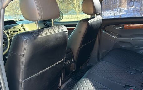 Toyota Land Cruiser Prado 120 рестайлинг, 2004 год, 1 790 000 рублей, 8 фотография