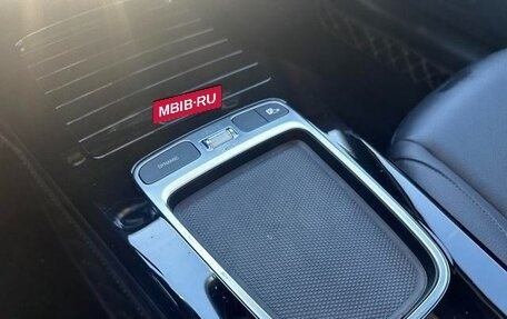 Mercedes-Benz A-Класс, 2022 год, 2 100 000 рублей, 15 фотография