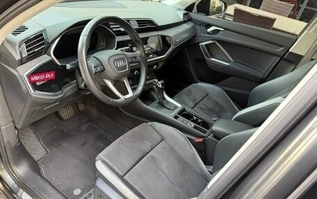 Audi Q3, 2022 год, 2 419 000 рублей, 9 фотография