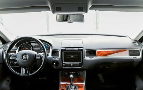 Volkswagen Touareg III, 2010 год, 1 849 000 рублей, 12 фотография