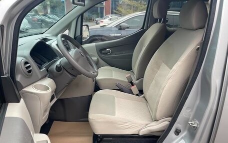 Nissan NV200, 2019 год, 1 570 000 рублей, 12 фотография