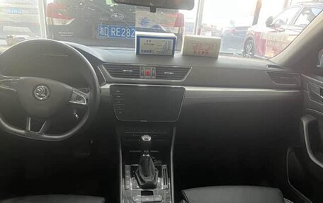 Skoda Superb III рестайлинг, 2023 год, 2 100 000 рублей, 7 фотография