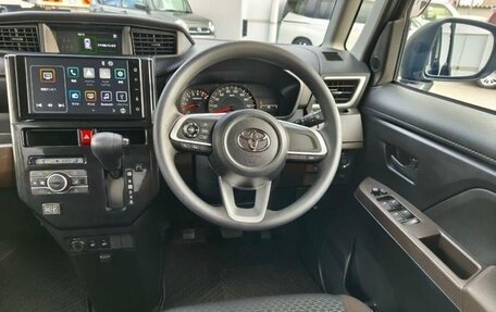 Toyota Roomy I, 2022 год, 1 010 000 рублей, 8 фотография