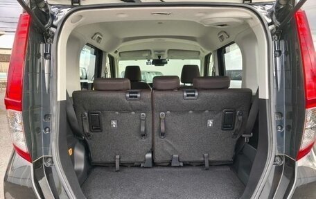 Toyota Roomy I, 2022 год, 1 010 000 рублей, 15 фотография