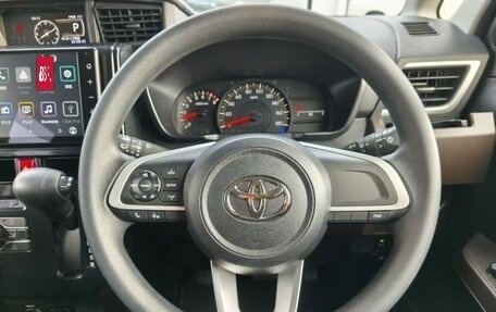 Toyota Roomy I, 2022 год, 1 010 000 рублей, 10 фотография