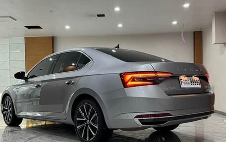 Skoda Superb III рестайлинг, 2023 год, 2 069 100 рублей, 4 фотография