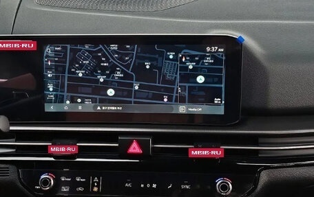 KIA Sportage IV рестайлинг, 2025 год, 11 фотография