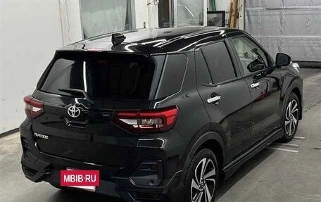 Toyota Raize I, 2022 год, 1 560 000 рублей, 2 фотография