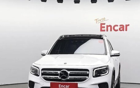 Mercedes-Benz GLB, 2022 год, 2 799 000 рублей, 3 фотография