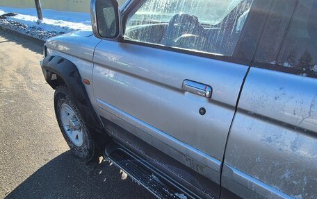 Mitsubishi Pajero Sport II рестайлинг, 2002 год, 800 000 рублей, 12 фотография