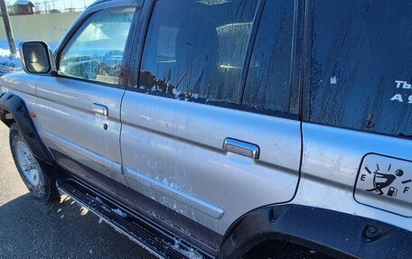 Mitsubishi Pajero Sport II рестайлинг, 2002 год, 800 000 рублей, 10 фотография