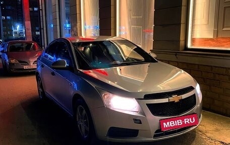 Chevrolet Cruze II, 2009 год, 625 000 рублей, 4 фотография