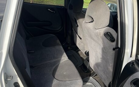 Honda Fit III, 2001 год, 380 000 рублей, 9 фотография