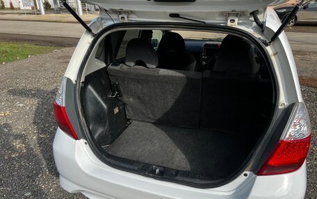 Honda Fit III, 2001 год, 380 000 рублей, 12 фотография