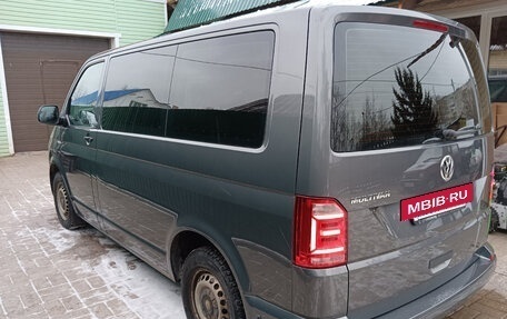 Volkswagen Multivan T6 рестайлинг, 2019 год, 3 800 000 рублей, 4 фотография