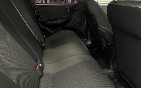 Chevrolet Niva I рестайлинг, 2018 год, 837 500 рублей, 15 фотография