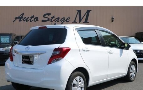 Toyota Vitz, 2015 год, 650 000 рублей, 5 фотография