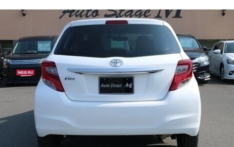 Toyota Vitz, 2015 год, 650 000 рублей, 6 фотография