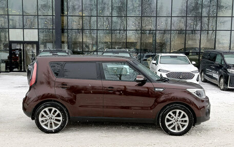 KIA Soul II рестайлинг, 2017 год, 1 600 000 рублей, 8 фотография