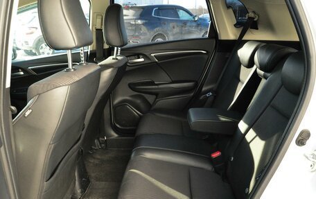 Honda Fit III, 2018 год, 1 255 000 рублей, 8 фотография