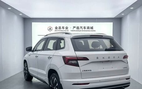 Skoda Karoq I, 2022 год, 2 100 000 рублей, 3 фотография