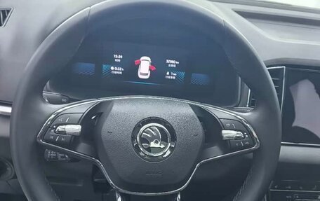 Skoda Karoq I, 2022 год, 2 100 000 рублей, 9 фотография