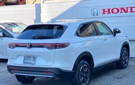 Honda Vezel, 2022 год, 2 070 000 рублей, 5 фотография