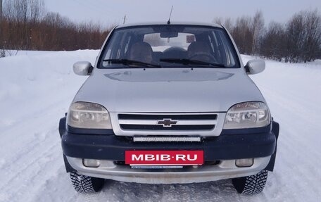 Chevrolet Niva I рестайлинг, 2004 год, 250 000 рублей, 2 фотография