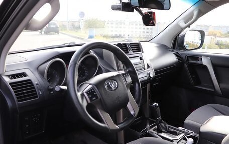 Toyota Land Cruiser Prado 150 рестайлинг 2, 2011 год, 2 650 000 рублей, 4 фотография