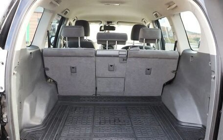 Toyota Land Cruiser Prado 150 рестайлинг 2, 2011 год, 2 650 000 рублей, 7 фотография