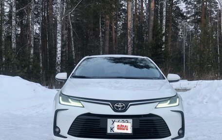 Toyota Corolla, 2021 год, 2 200 000 рублей, 3 фотография