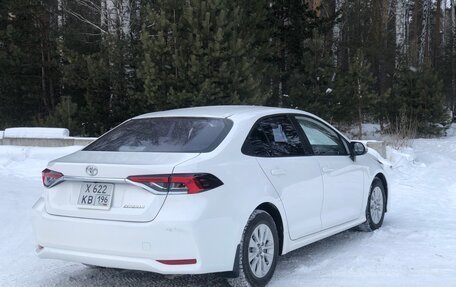 Toyota Corolla, 2021 год, 2 200 000 рублей, 8 фотография