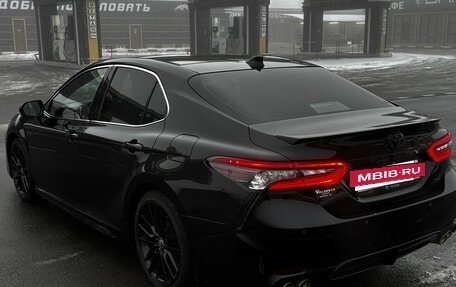 Toyota Camry, 2021 год, 1 880 000 рублей, 7 фотография