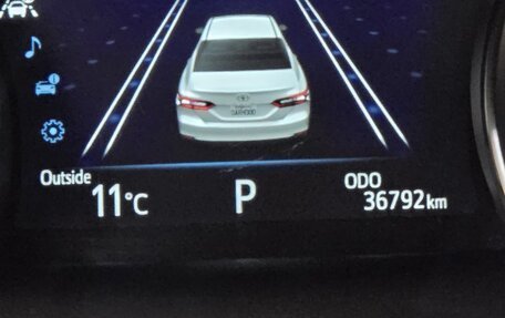 Toyota Camry, 2022 год, 3 700 000 рублей, 9 фотография