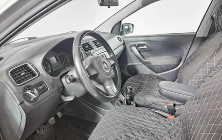 Volkswagen Polo VI (EU Market), 2013 год, 650 000 рублей, 20 фотография