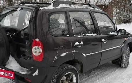 Chevrolet Niva I рестайлинг, 2010 год, 320 000 рублей, 7 фотография