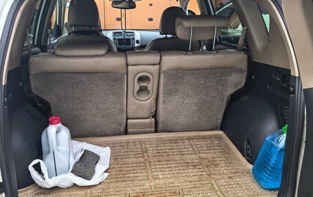 Toyota RAV4, 2011 год, 1 070 000 рублей, 10 фотография