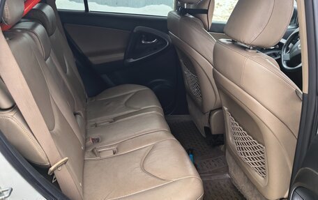 Toyota RAV4, 2011 год, 1 070 000 рублей, 8 фотография