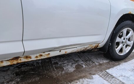 Toyota RAV4, 2011 год, 1 070 000 рублей, 18 фотография