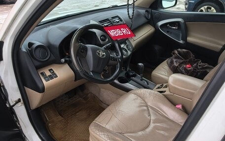 Toyota RAV4, 2011 год, 1 070 000 рублей, 6 фотография