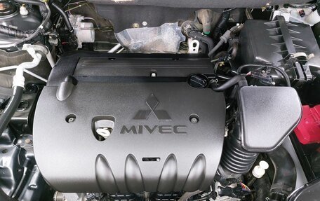 Mitsubishi Outlander III рестайлинг 3, 2020 год, 2 469 000 рублей, 18 фотография