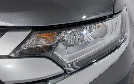 Mitsubishi Outlander III рестайлинг 3, 2020 год, 2 469 000 рублей, 9 фотография