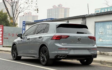 Volkswagen Golf VIII, 2023 год, 2 550 000 рублей, 3 фотография