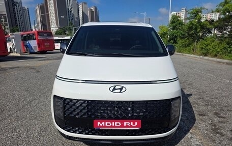 Hyundai Staria, 2025 год, 11 490 000 рублей, 2 фотография